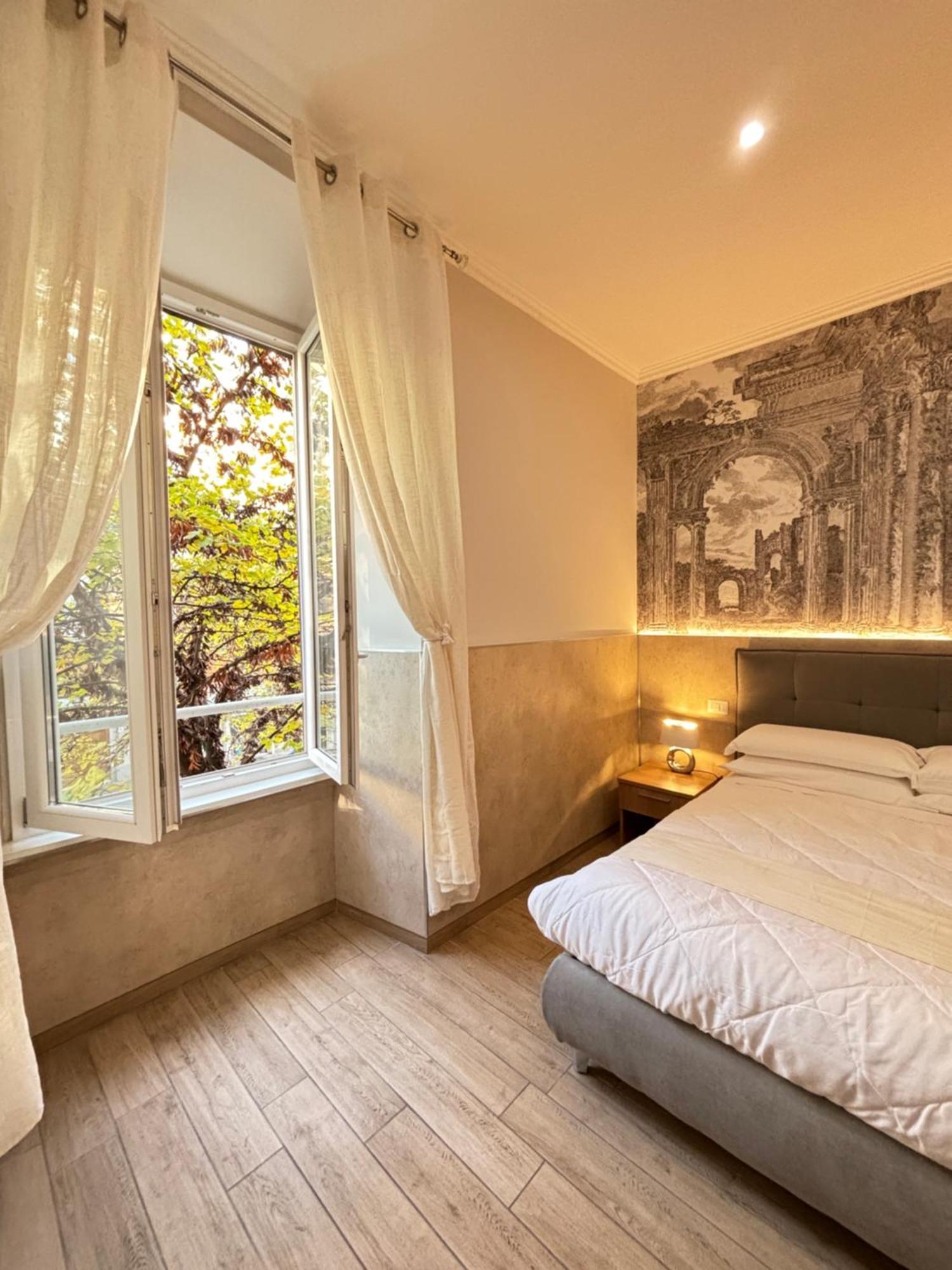 Casa Mirabilia Hotel Rome Exterior photo